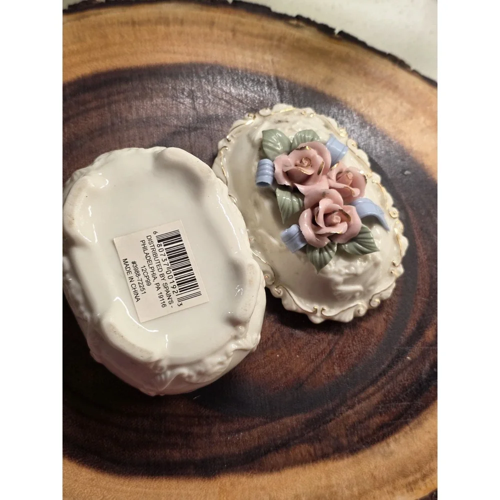 Ivory/Raised‎ Pink Flowers/Embossed Ceramic Trinket Box/Gold Trim/3